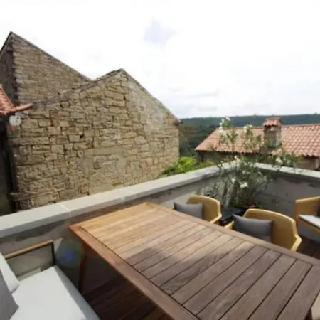 Contemporary House Padna Holiday home *